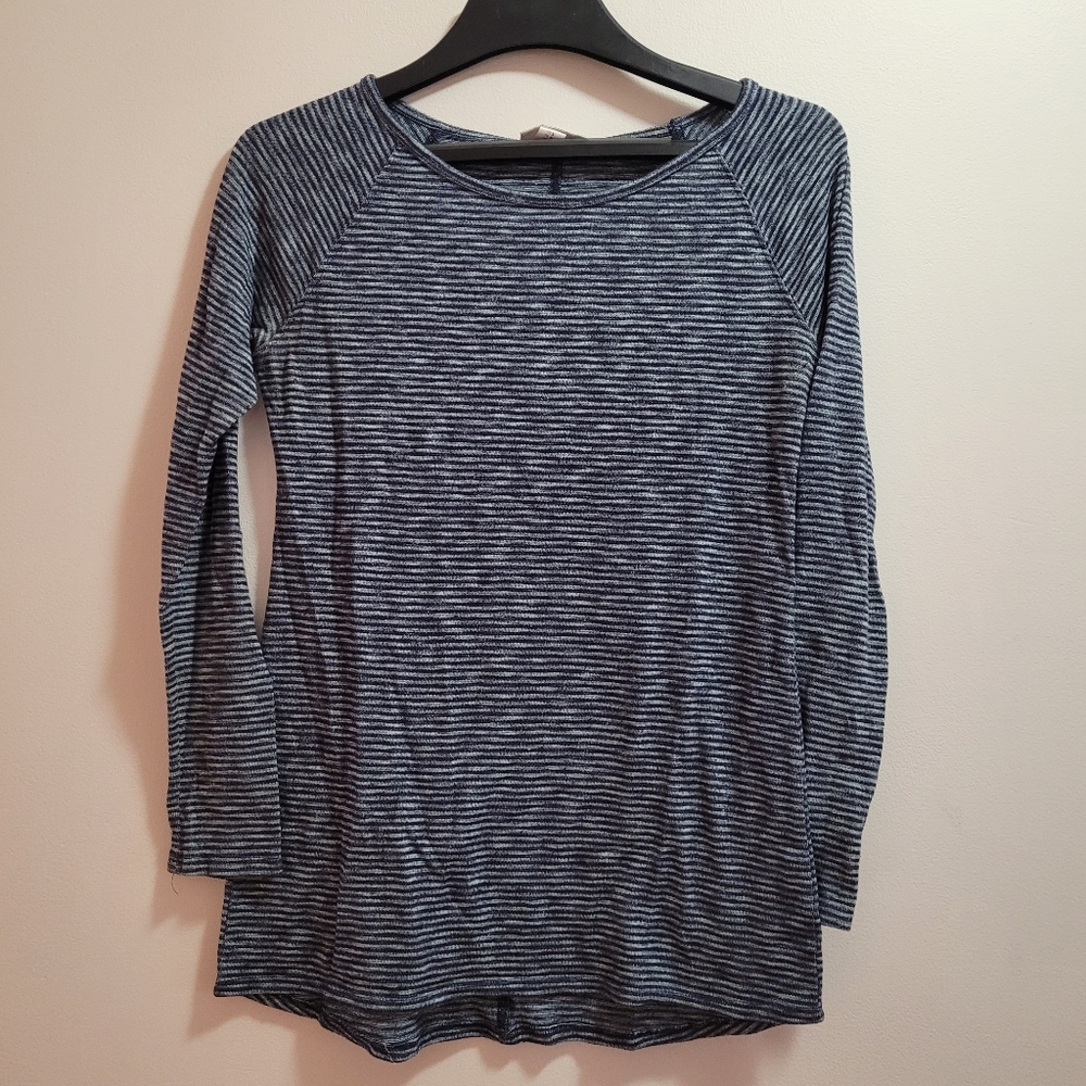 Motherhood Maternity Shirt Small